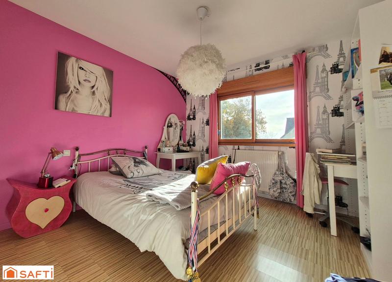 Maison - 172 m² - 7 pièces