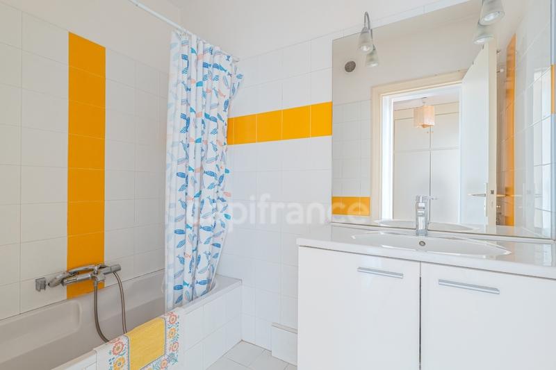 Appartement bourgeois - 120 m² - 5 pièces