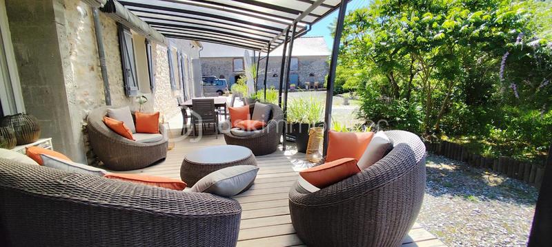 Propriété - 174 m² - 7 pièces