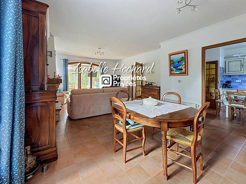 Maison - 123 m² - 5 pièces