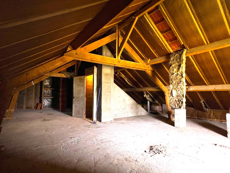 Maison - 97 m² - 6 pièces