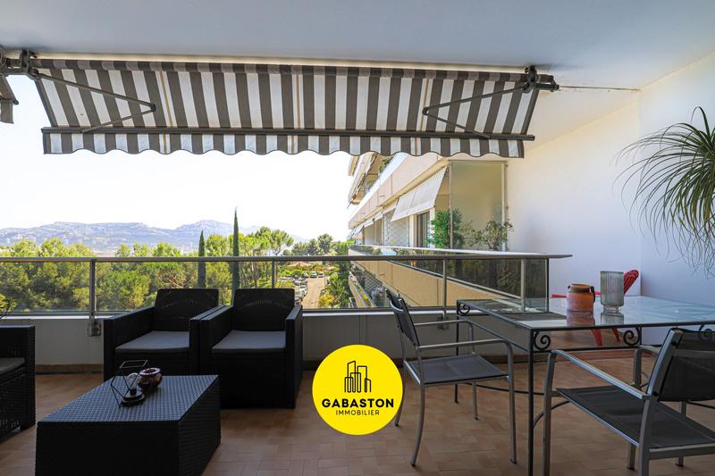 Appartement - 144 m² - 3 pièces