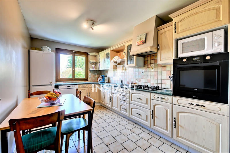 Maison - 104 m² - 5 pièces