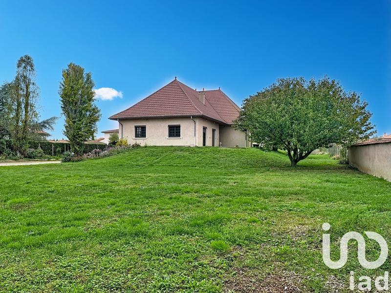 Maison - 225 m² - 6 pièces