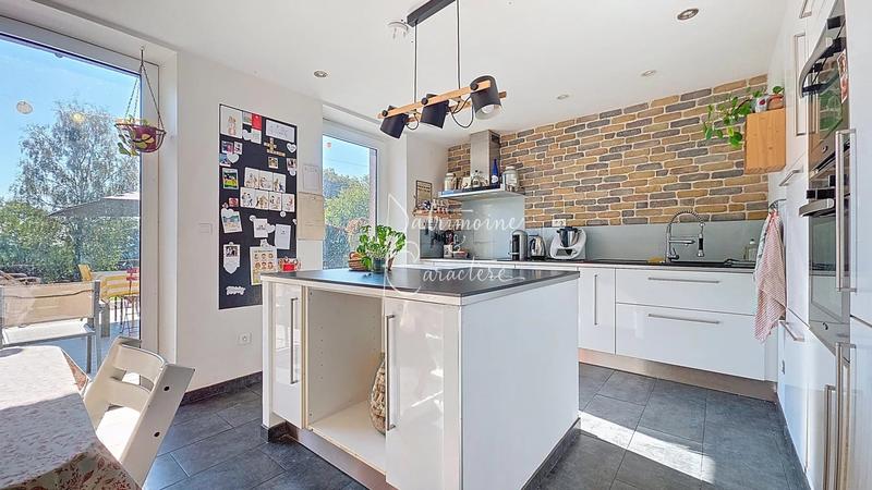 Maison - 155 m² - 8 pièces