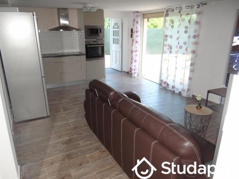 Chambre - 12 m² - 1 pièce