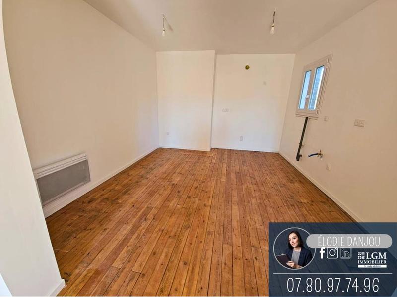 Maison - 210 m² - 10 pièces