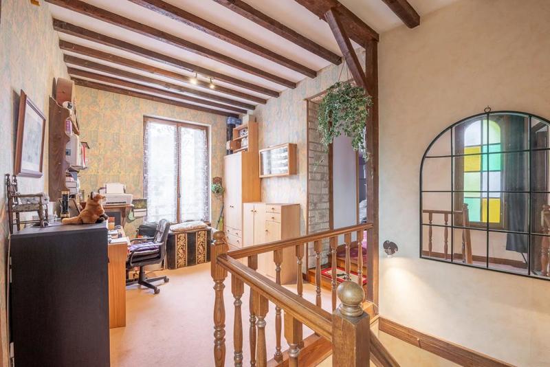 Maison - 102 m² - 6 pièces