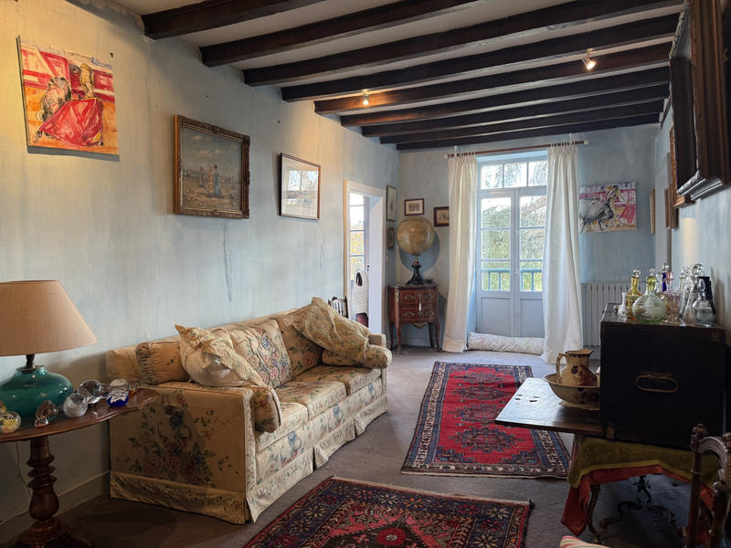 Maison - 322 m² - 18 pièces