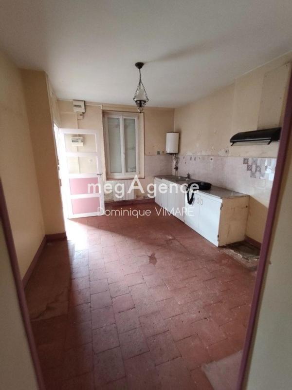 Maison - 121 m² - 7 pièces