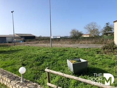 Local commercial - 640 m² - 22 pièces