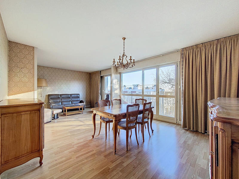 Appartement - 81 m² - 4 pièces