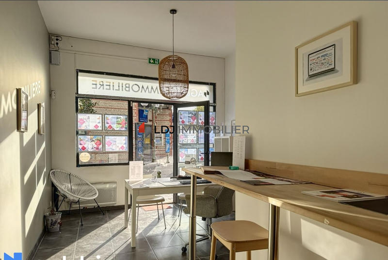 Local commercial - 64 m²