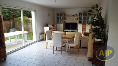 Maison - 130 m² - 5 pièces