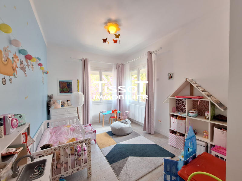 Maison - 193 m² - 6 pièces