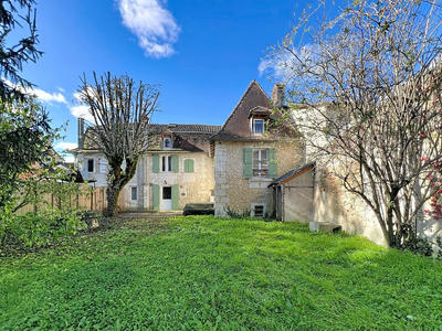 Maison de village - 280 m² - 10 pièces