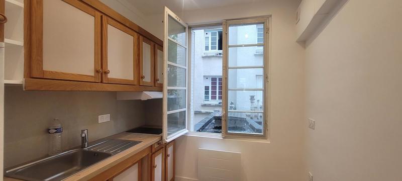 Studio - 24 m² - 1 pièce