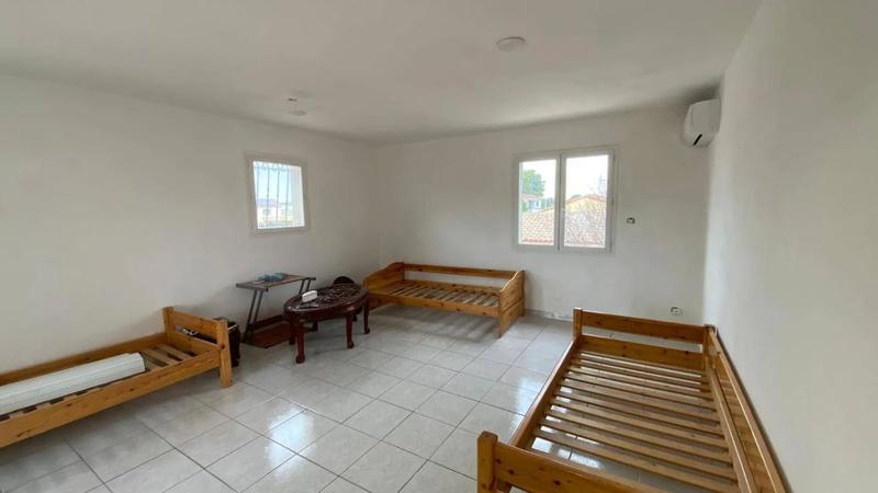 Maison - 190 m² - 8 pièces