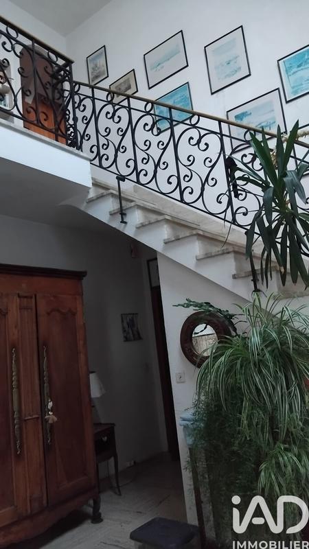 Maison - 220 m² - 9 pièces