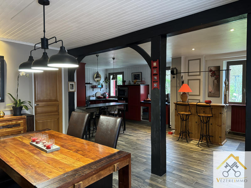 Maison - 178 m² - 6 pièces