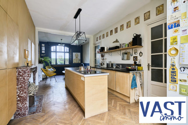 Maison ancienne - 172 m² - 8 pièces