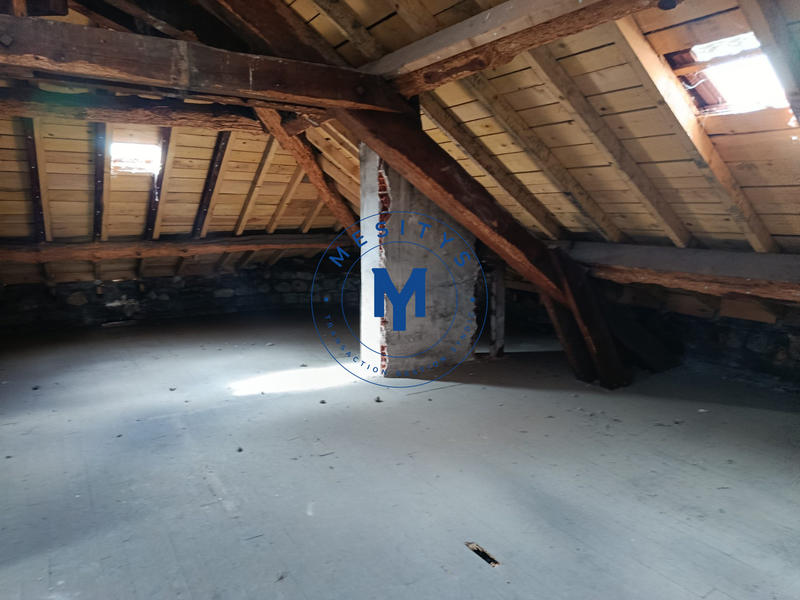 Appartement - 100 m² - 1 pièce