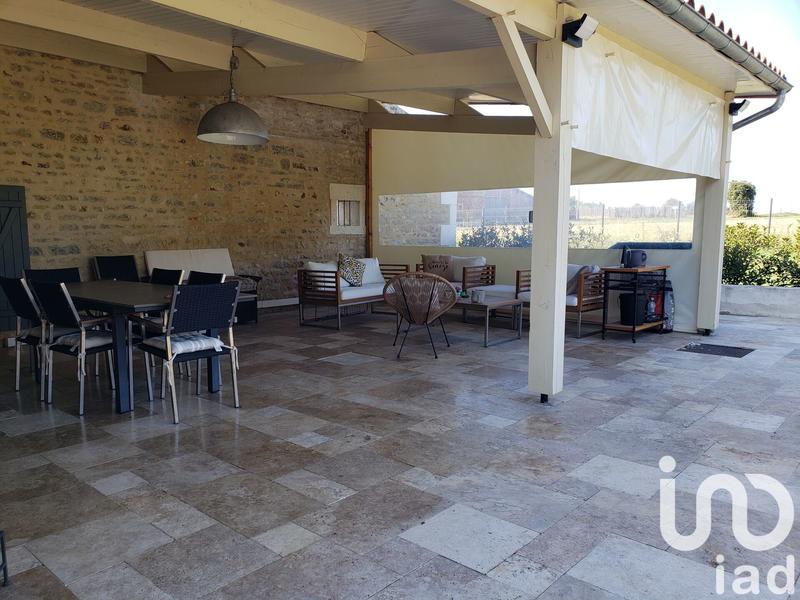 Maison - 338 m² - 10 pièces