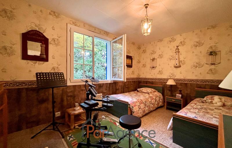 Maison - 140 m² - 6 pièces