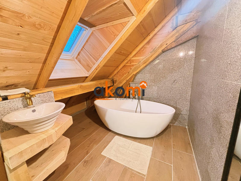 Châlet - 100 m² - 4 pièces