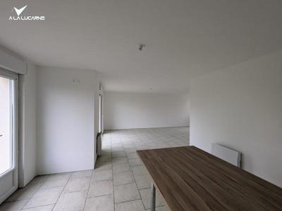 Maison - 181 m² - 6 pièces