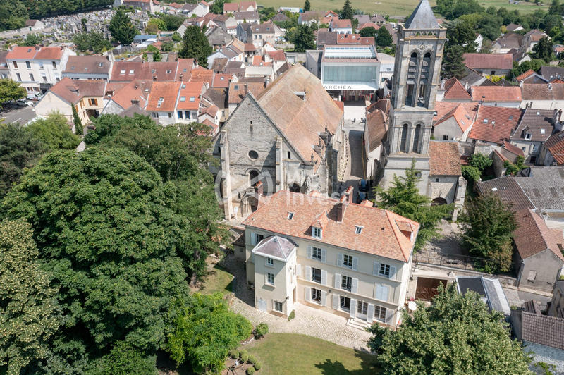 Maison - 350 m² - 15 pièces