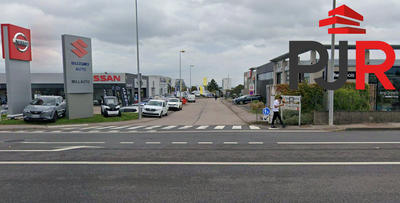 Local commercial - 1 000 m²