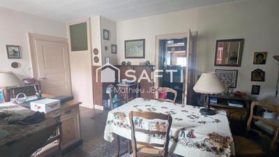 Maison - 275 m² - 9 pièces