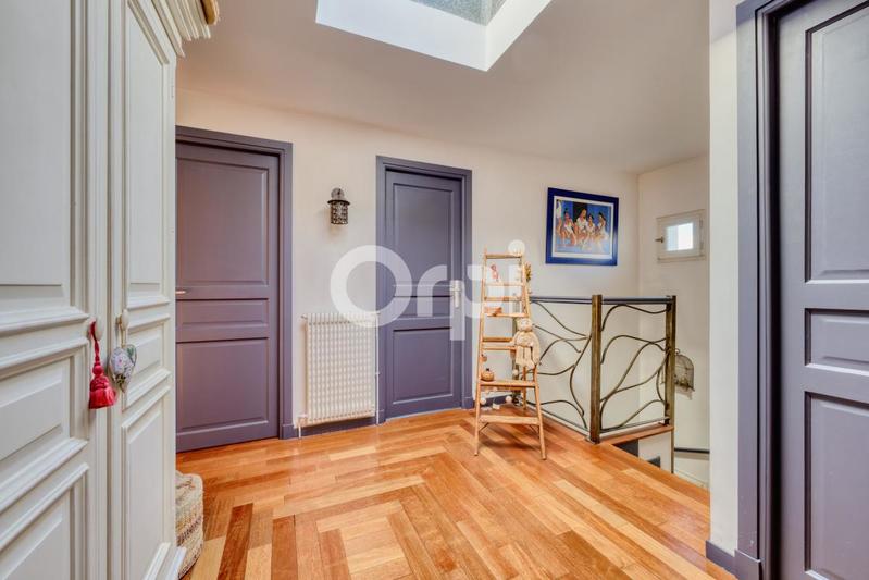 Maison - 160 m² - 5 pièces