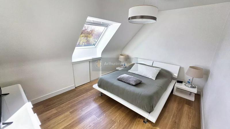 Maison - 92 m² - 5 pièces
