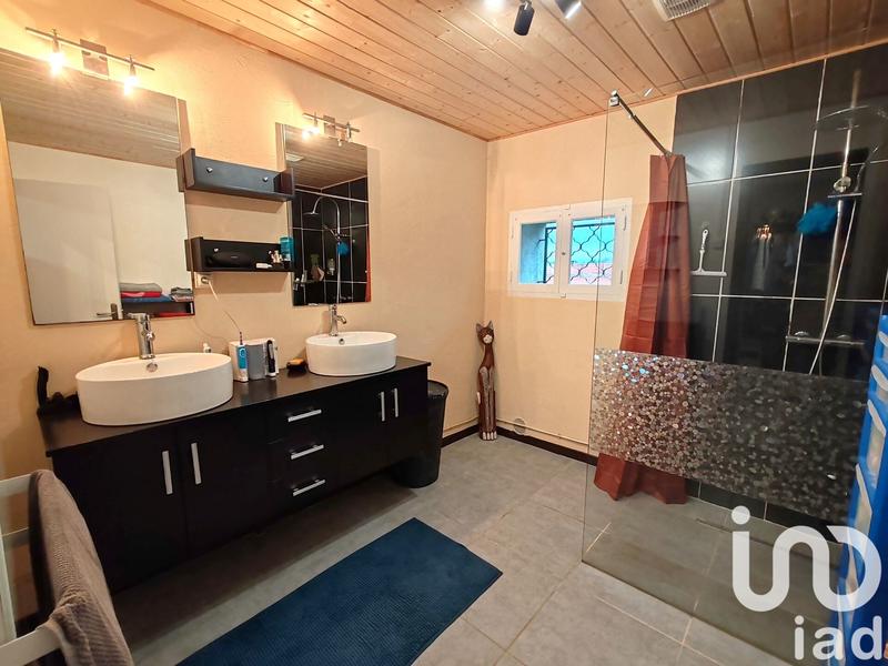 Maison - 245 m² - 6 pièces