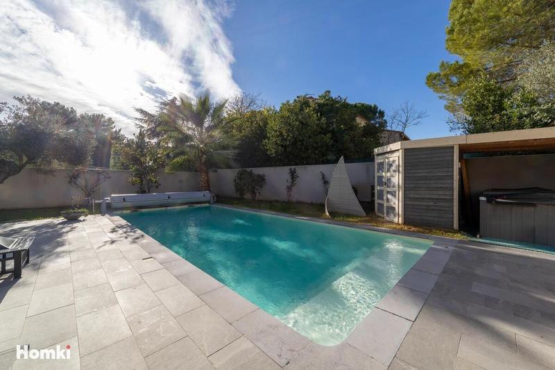 Maison - 137 m² - 6 pièces