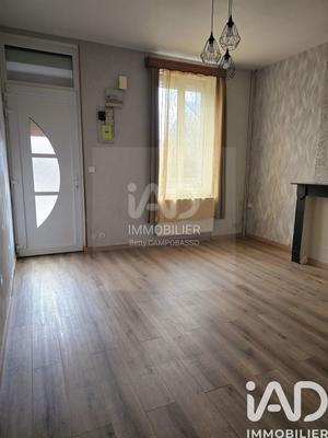 Maison de ville - 89 m² - 5 pièces