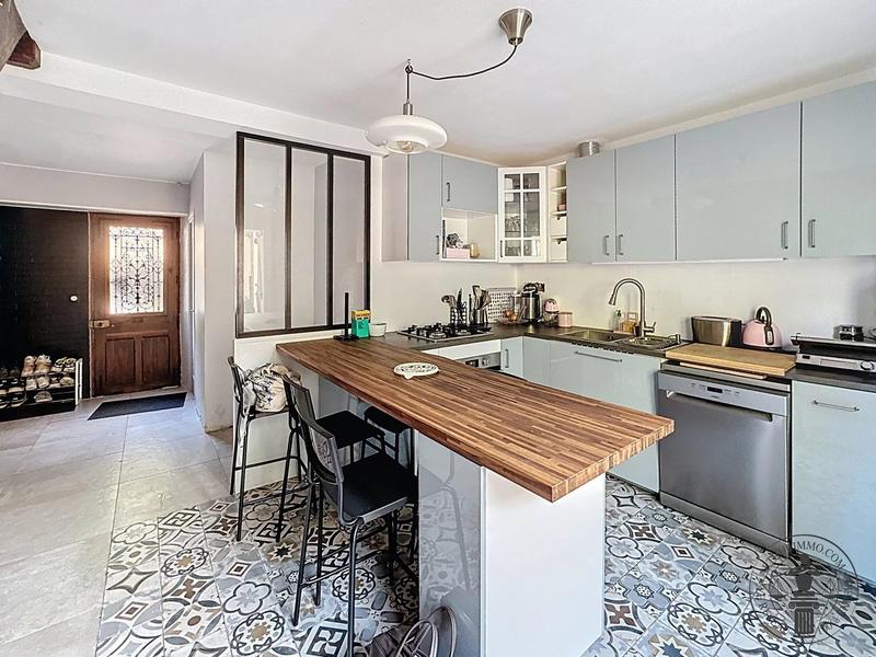 Maison - 92 m² - 4 pièces