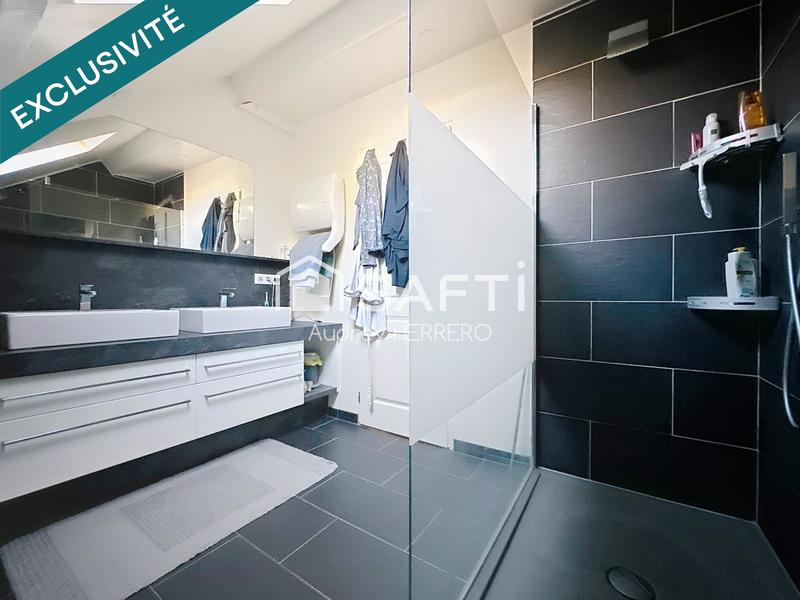 Maison - 135 m² - 6 pièces