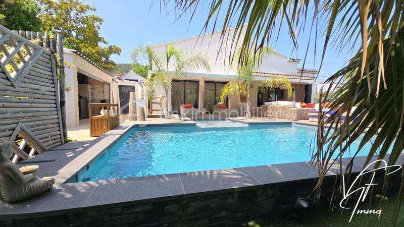 Maison d'architecte - 200 m² - 6 pièces