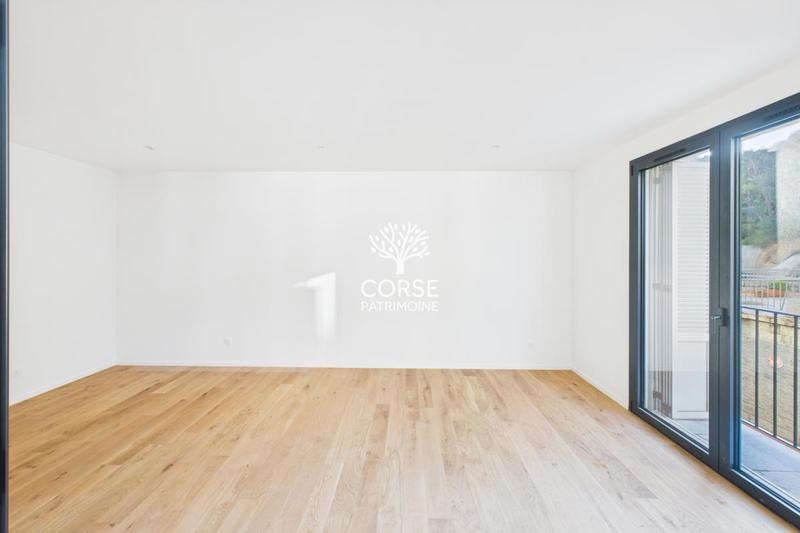 Appartement - 85 m² - 3 pièces