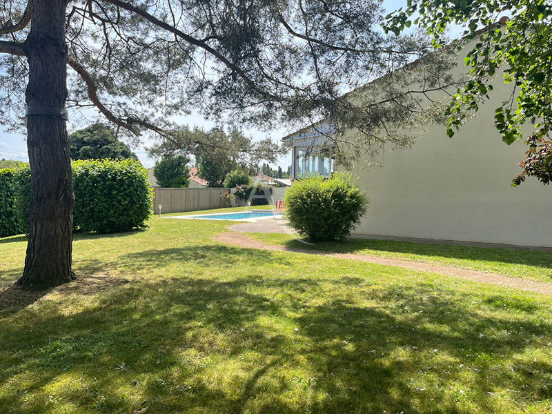 Maison - 153 m² - 6 pièces