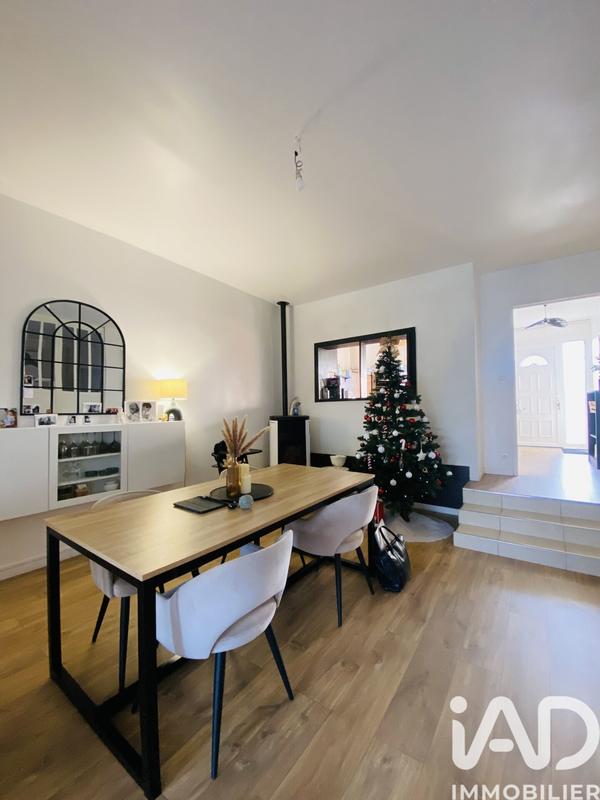 Maison - 121 m² - 5 pièces