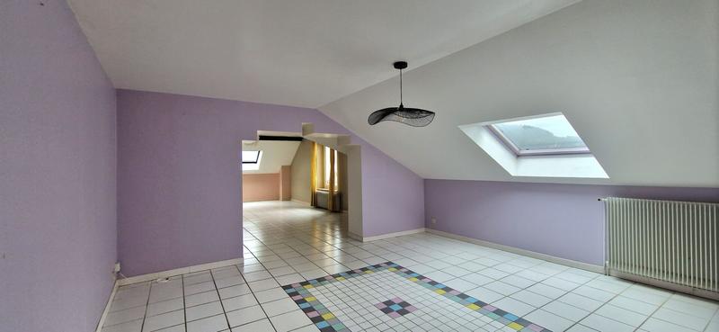 Appartement - 122 m² - 5 pièces