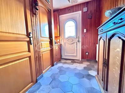 Maison - 101 m² - 6 pièces