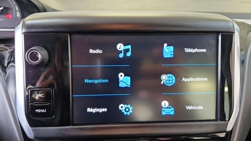 Peugeot 208 affaire Puretech 82 s&amp;S Premium Pack