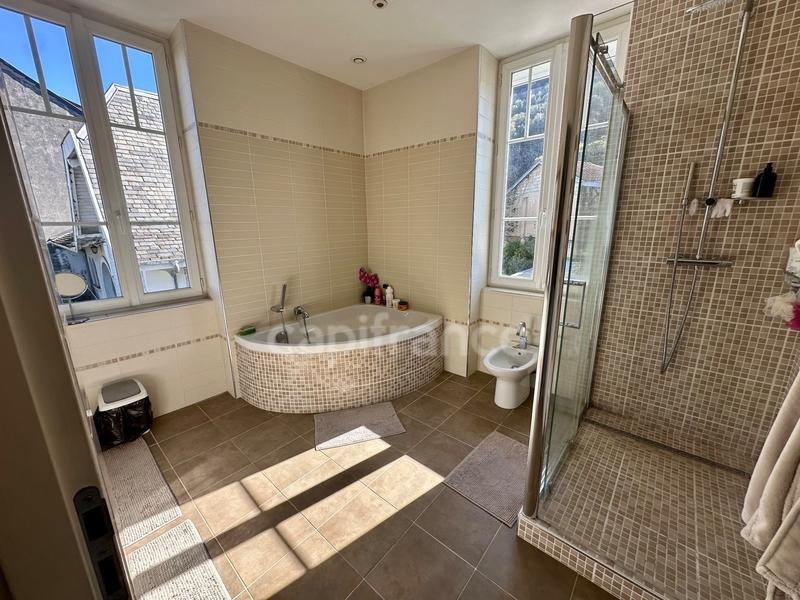 Maison - 155 m² - 6 pièces