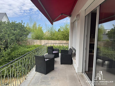 Maison - 242 m² - 10 pièces