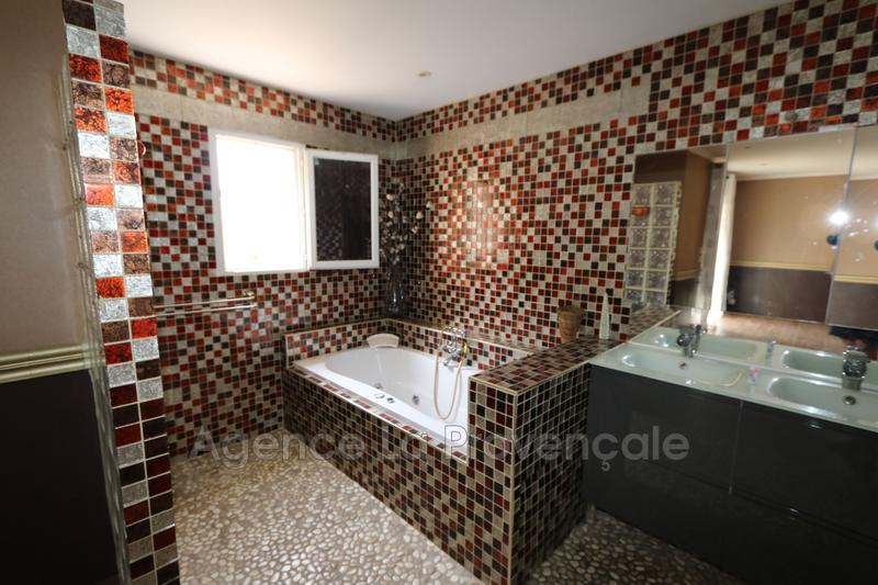 Villa - 175 m² - 6 pièces